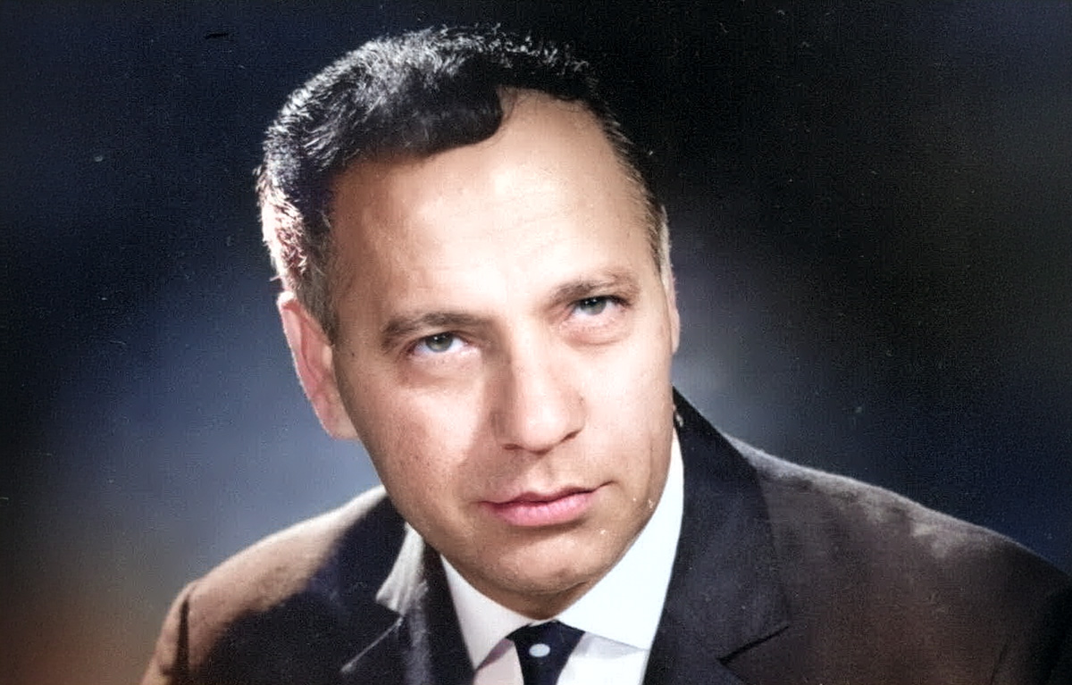 منوچهر شیبانی